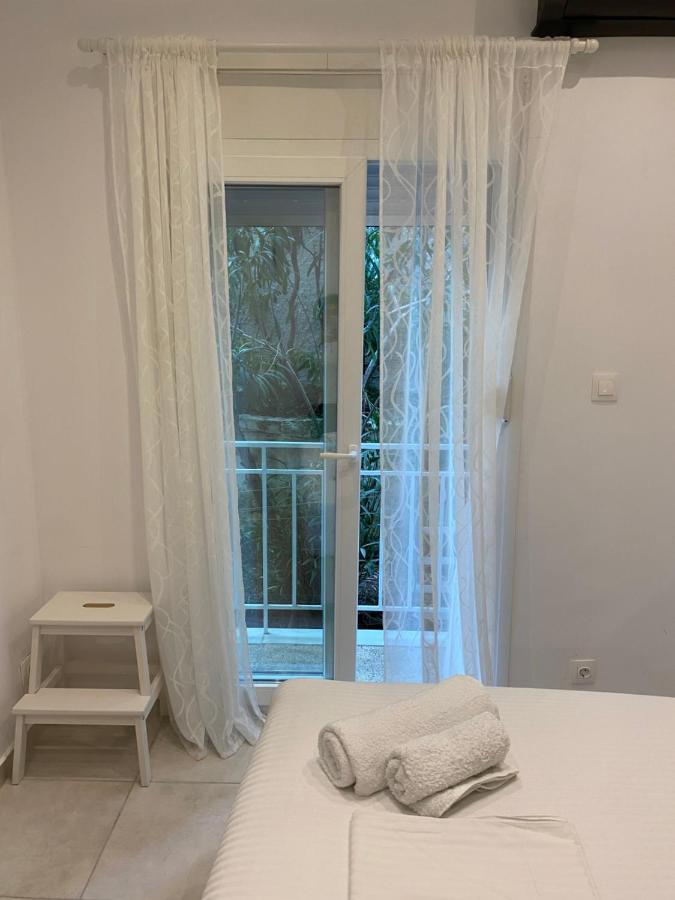 George House Apartment *